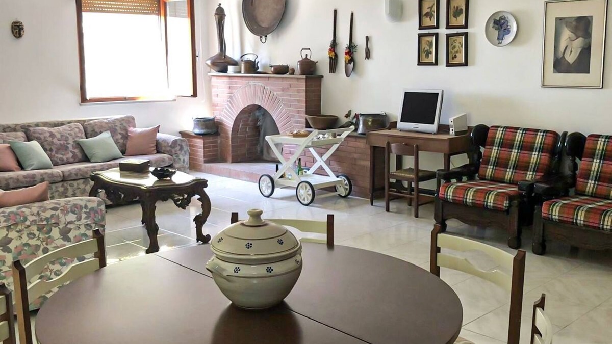 Vico del Gargano Apartment | Huge and wonderful apartment in SAN MENAIO (FG).