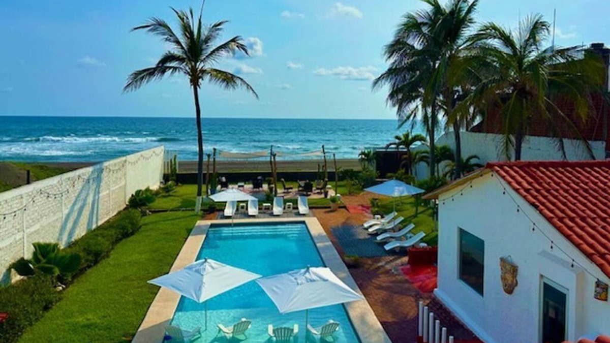 Cuyutlan House | HUGE BEACHFRONT GATED HACIENDA w/CASITA, POOL sleeps 16-18 MaxnVRBO Rated #1