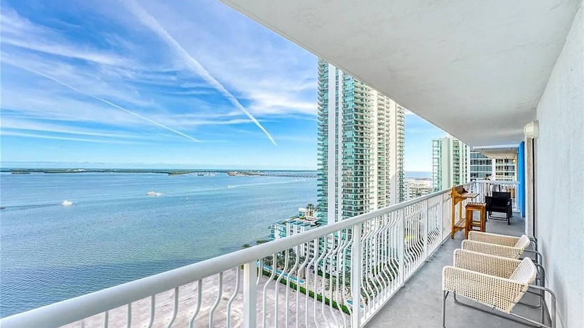 Brickell Condo | Huge Condo Miami Brickell 3bdr 2bth Free Parking