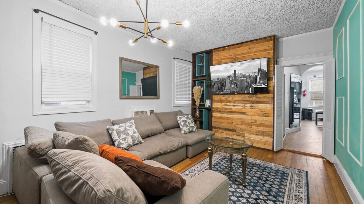 Bayonne House | ✨ Huge Family Retreat Near NYC, MetLife & American Dream Mall