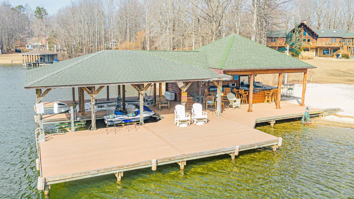Mineral House | Huge Lakefront Home with private hot tub, dock, and pickle-ball court