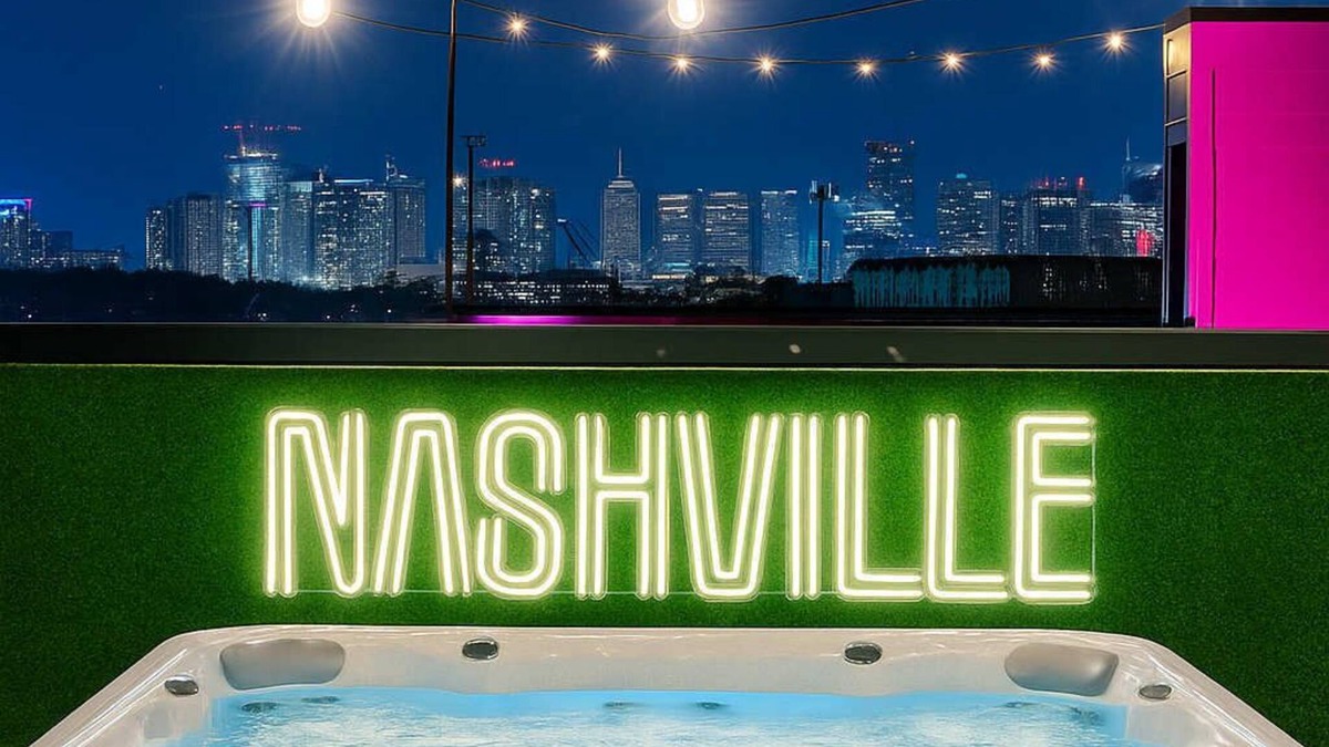 South Nashville House | Huge Luxe Home 22 Beds! Game Room/Hot Tub!