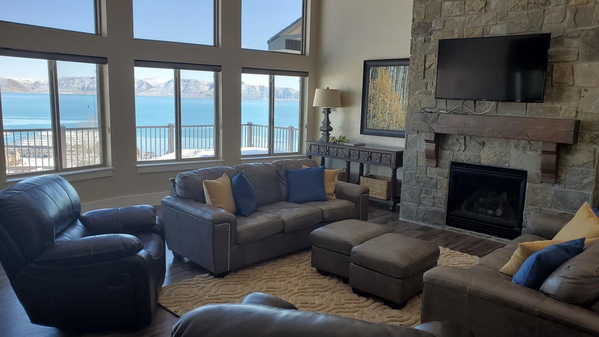 Garden City House | Huge Luxury Home-Stunning Views; Sleeps 42+, Parking, Club House-Pool/Activities