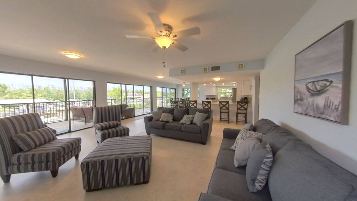 Ocean Isle Estates House | Huge Ocean Side 2/2 with plenty of Dock Space available for rent!