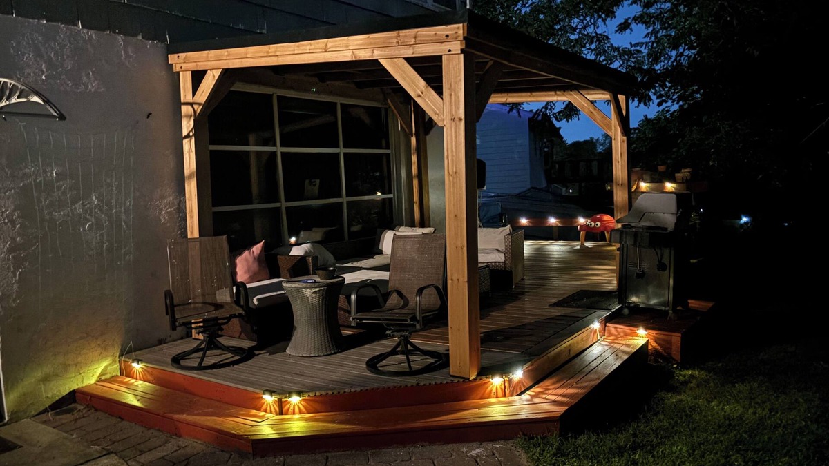 White Plains Apartment | Huge Private Floor packed full! Super quiet and relaxing!