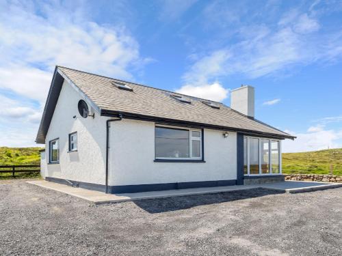 Claddaghduff House | Hughs Cottage