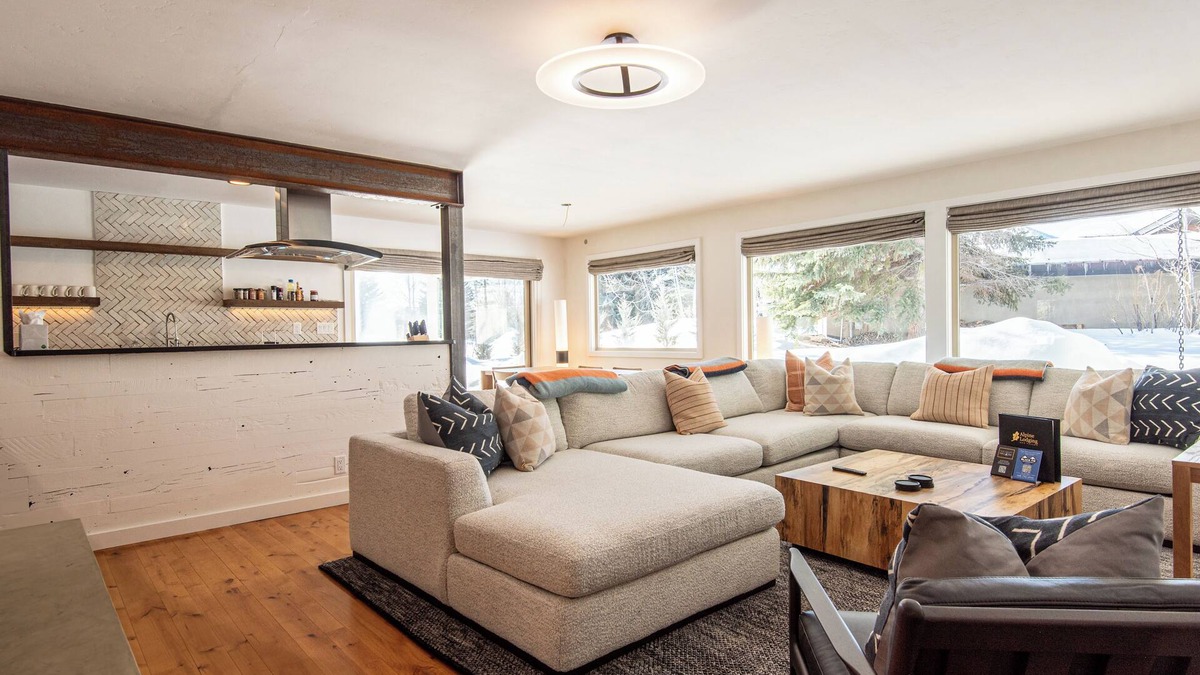 Hulen Meadows House | Hulen Way Home - Newly Remodeled Home with Trails Right Out the Front Door