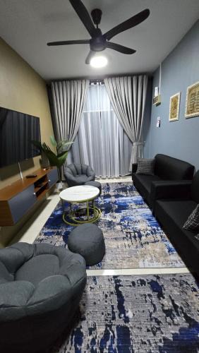 Durian Sebatang House | Humaira Homestay Teluk Intan