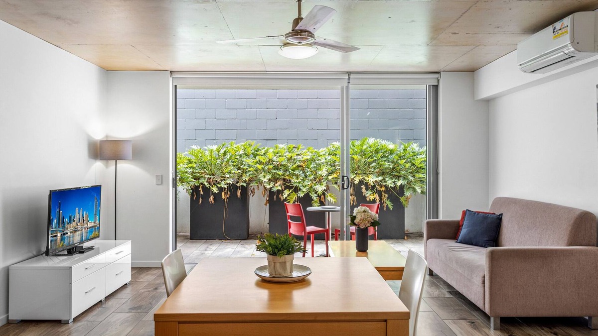 Bowen Hills Apartment | Humble City Living in an Energetic Neighbourhood