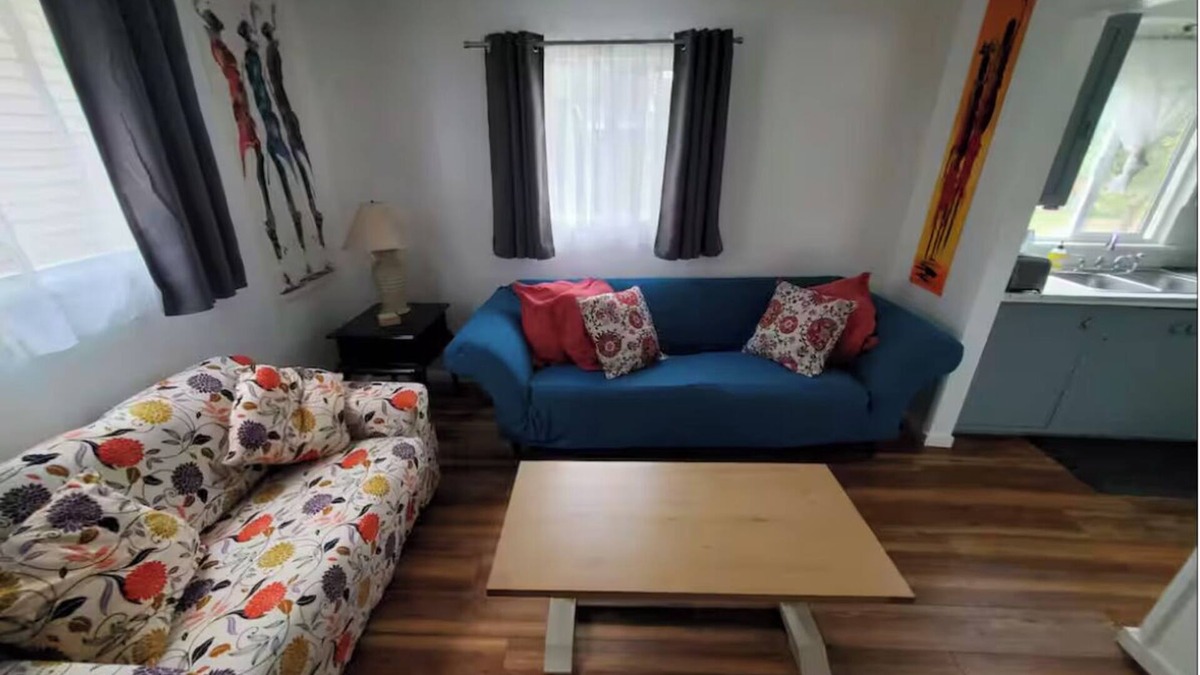 Cutten Cottage | Humboldt Blue, centrally located with a fenced yard/pet friendly.