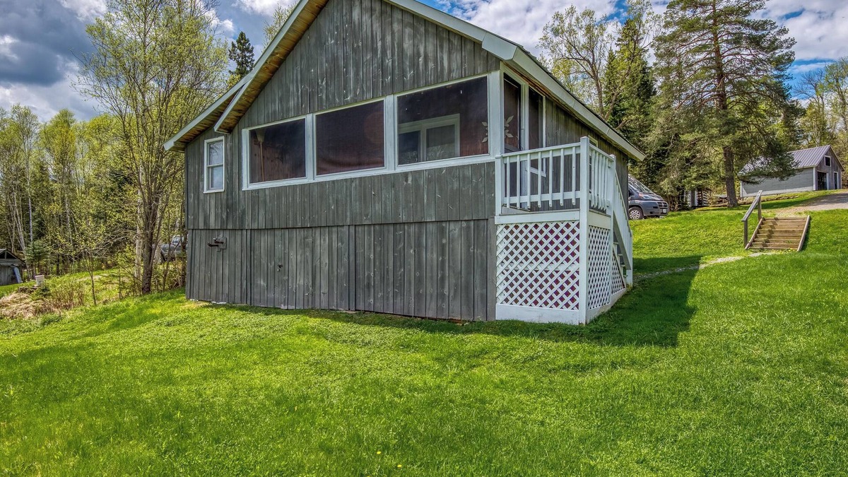 Rangeley Cottage | Hunter Cove Cabin #7 in the Hunter Cove Cabins Community