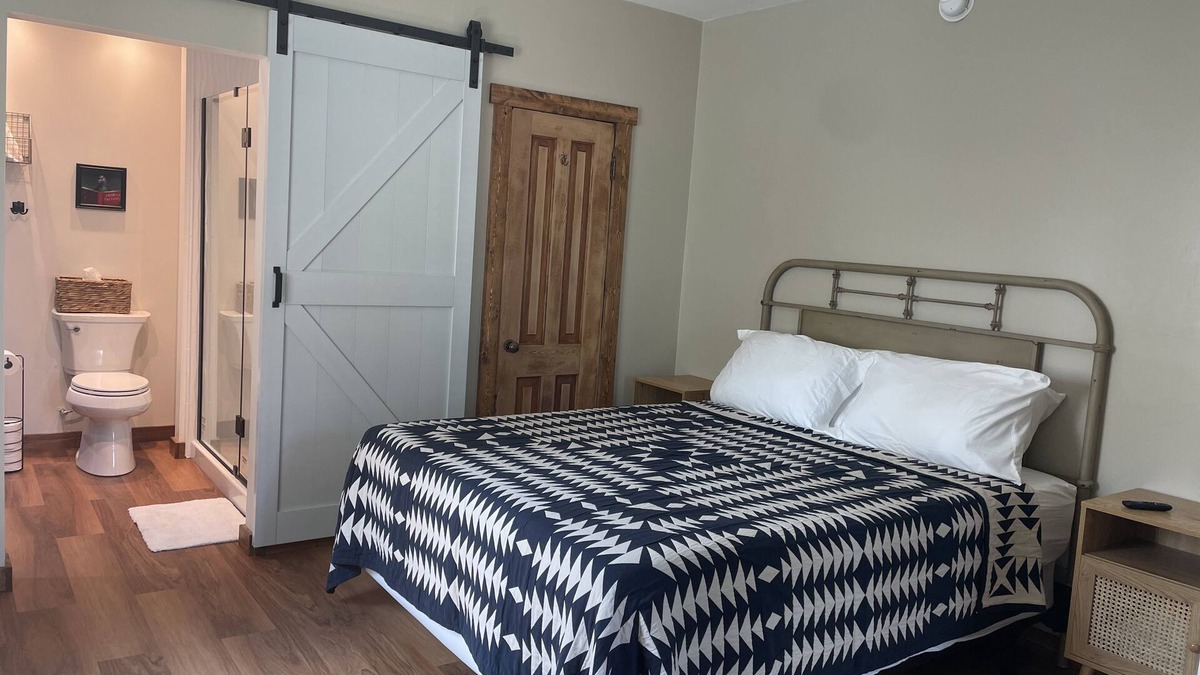 Forsyth House | Hunter’s Den & Beyond