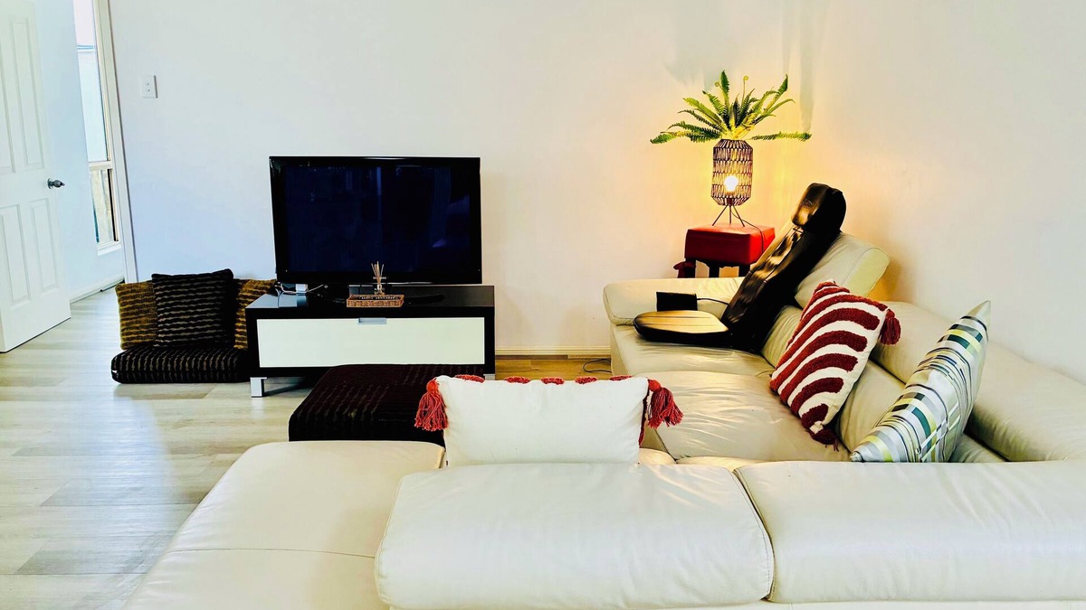 Weston House | Hunter Valley Escape 4BR 2 Bath Work & Leisure