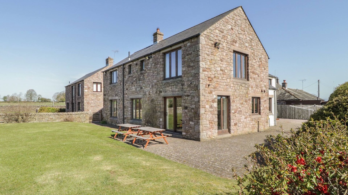 Sockbridge and Tirril Cottage | HUNTERS CHASE, family friendly, luxury holiday cottage in Penrith