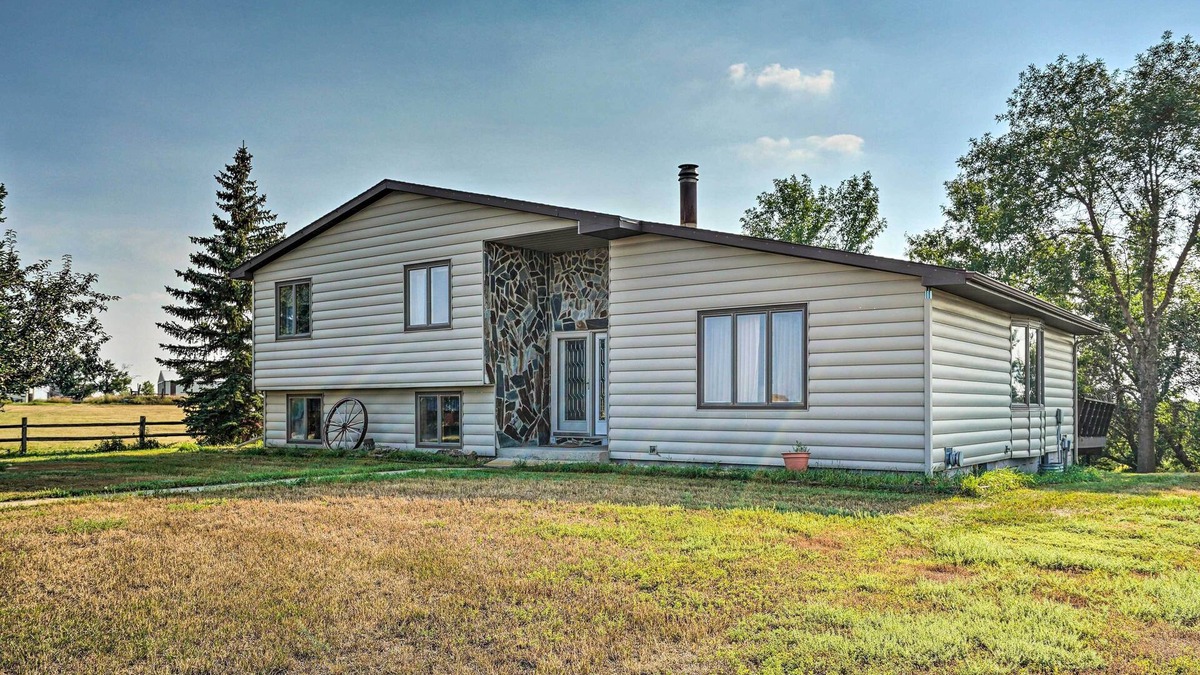 Mercer County House | Hunting & Fishing Lodge < 3 Mi from Lake Sakakawea