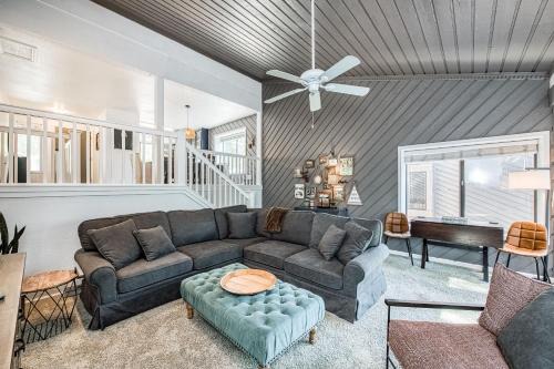 Lakeshore Apartment | Huntington Lake Condo 115