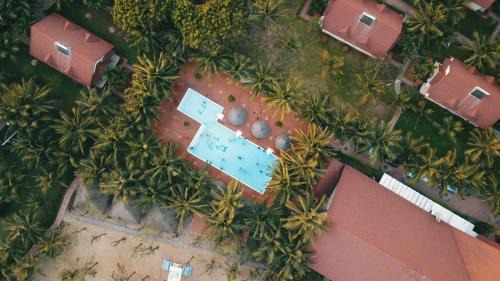 Ho Coc Resort | Huong Phong Ho Coc Beach Resort