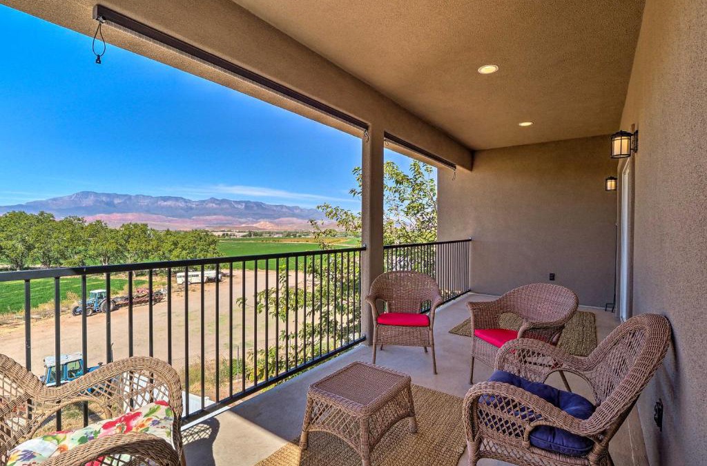 Hurricane Apartment | Hurricane Getaway with Yard - 25 Mi to Zion!