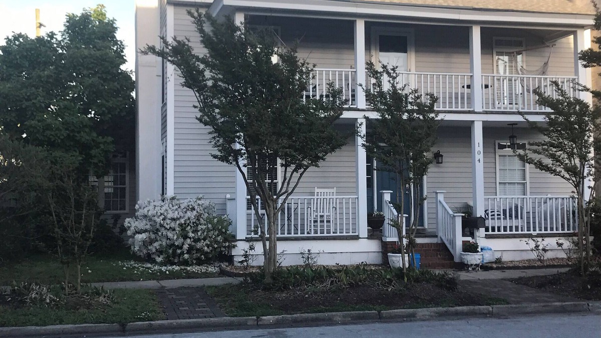 Morehead City House | Hurry! Book Now! Late August & Labor Day Availability in the ❤️ of Morehead City!