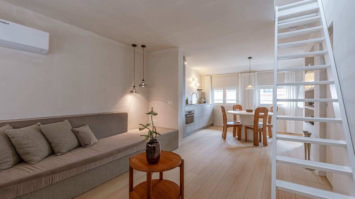 Zurenborg Apartment | Huswell - Getaway for two in the heart of Antwerp
