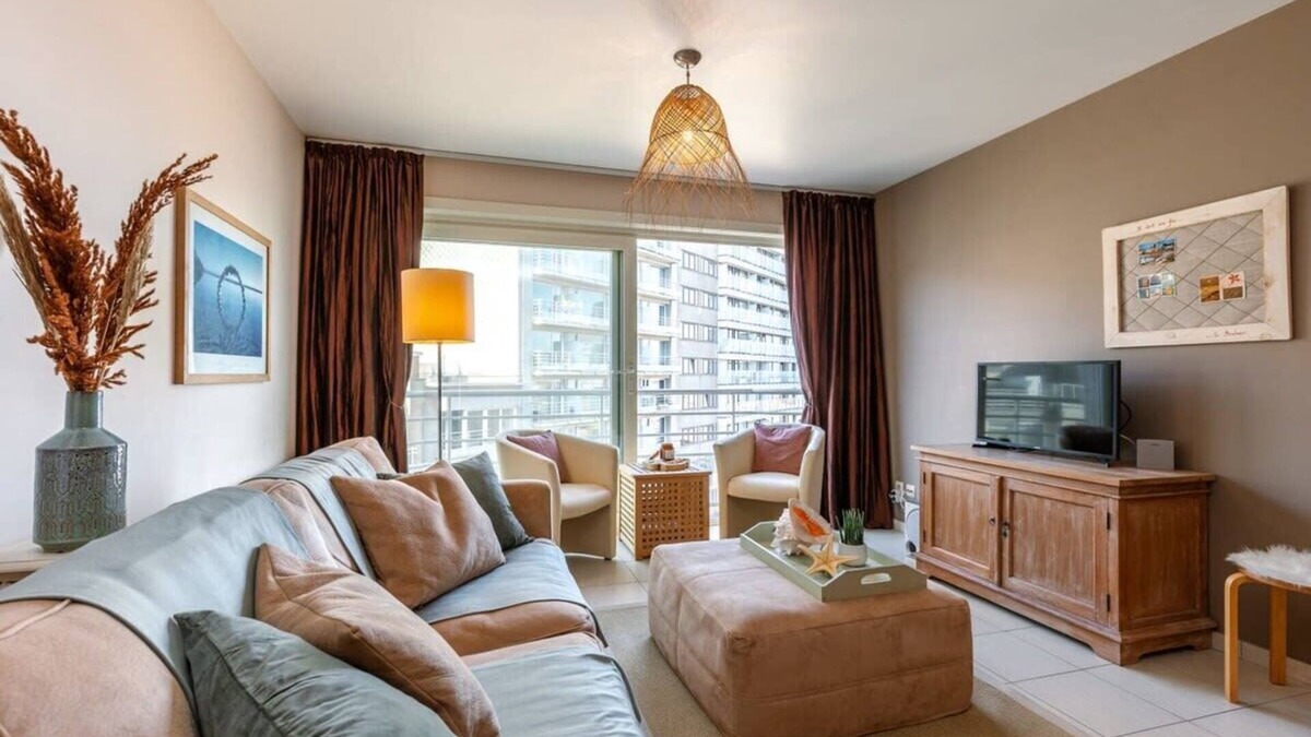 Middelkerke House | Huswell - Lovely apartment with lateral sea view