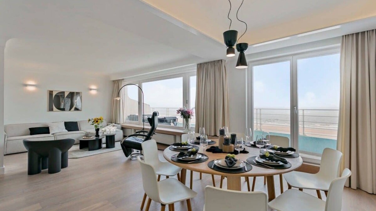 Het Zoute Apartment | Huswell - Panoramic seaview apartment in 't Zoute