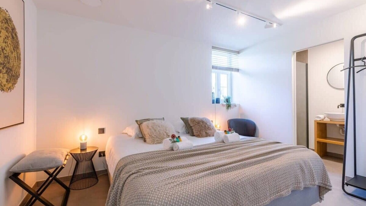 Sint-Kruis House | Huswell - Quick -Double room at ranch De Blauwe Zaal