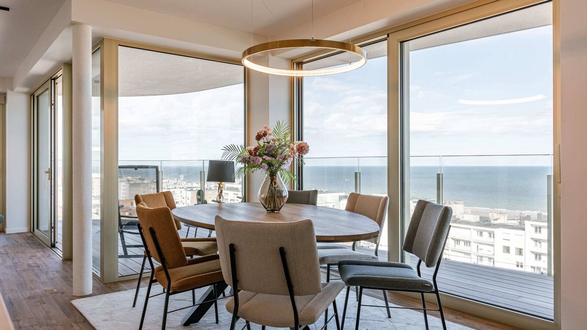 Ostend City Centre Apartment | Huswell - Spacious sea view apartment with terrace