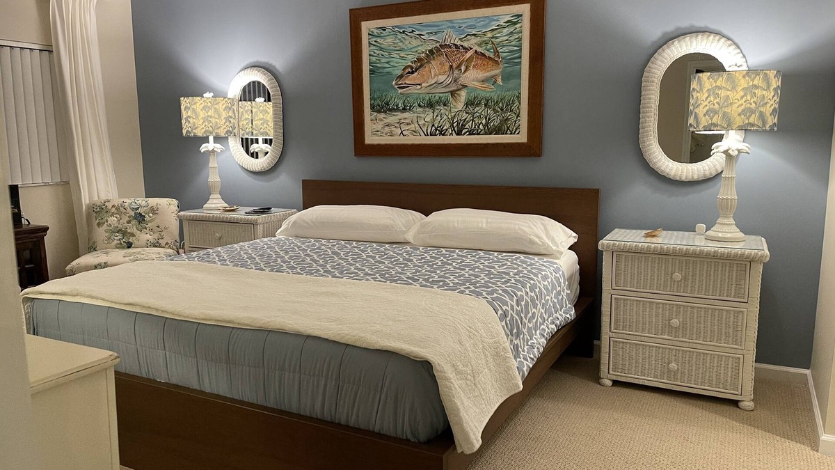 Fort Pierce Shores Apartment | Hutchinson Island North Beach/Lagoon Access - First Floor Unit