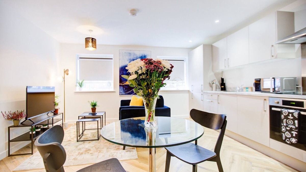 Cricket Green Apartment | Hybrid Resi - Mitcham