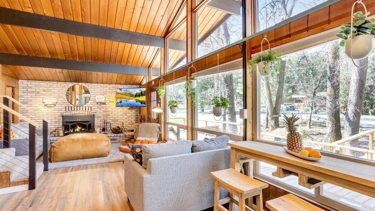 Mono Vista Cabin | Hygge A-Frame Getaway