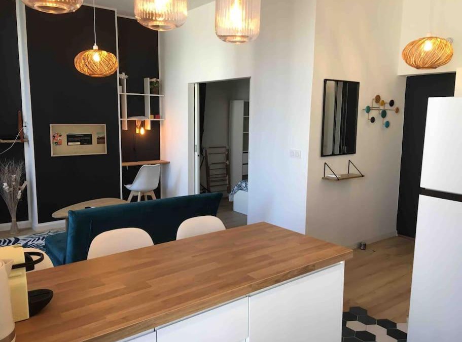 La Villette Apartment | HYPER CENTRE CLIM T2 NEUF - OLD PORT 1.5KM