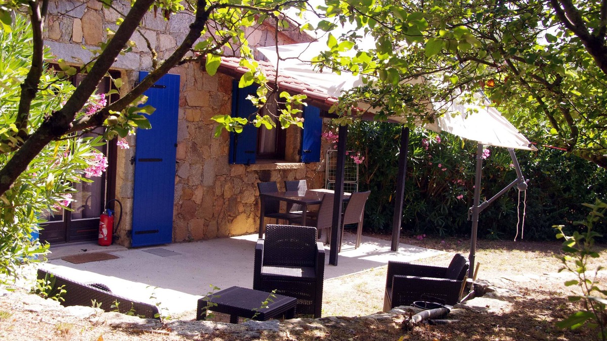 Sartene Cottage | I Cipressi, Sea 6 km, Panoramic view, Garden, Wifi, Air-conditioning.