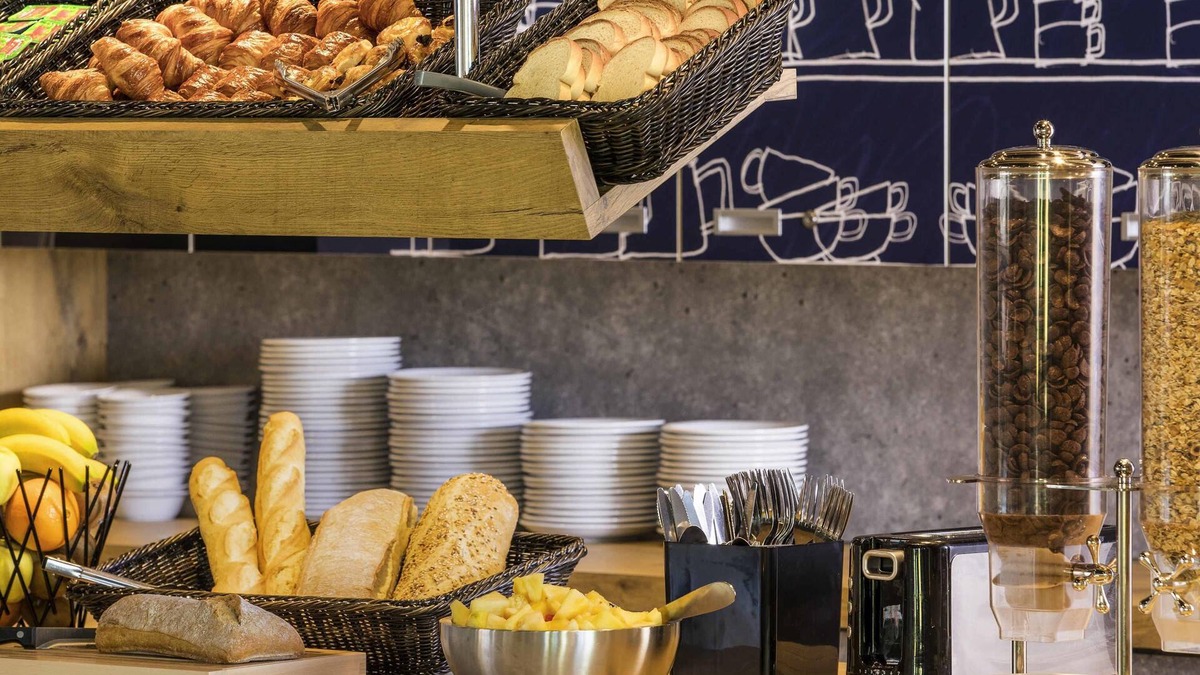Montigny-le-Bretonneux Hotel | ibis budget Saint Quentin en Yvelines Velodrome