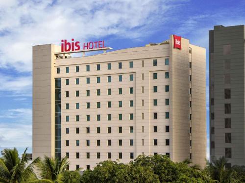 Navalur Hotel | ibis Chennai Sipcot - An Accor Brand