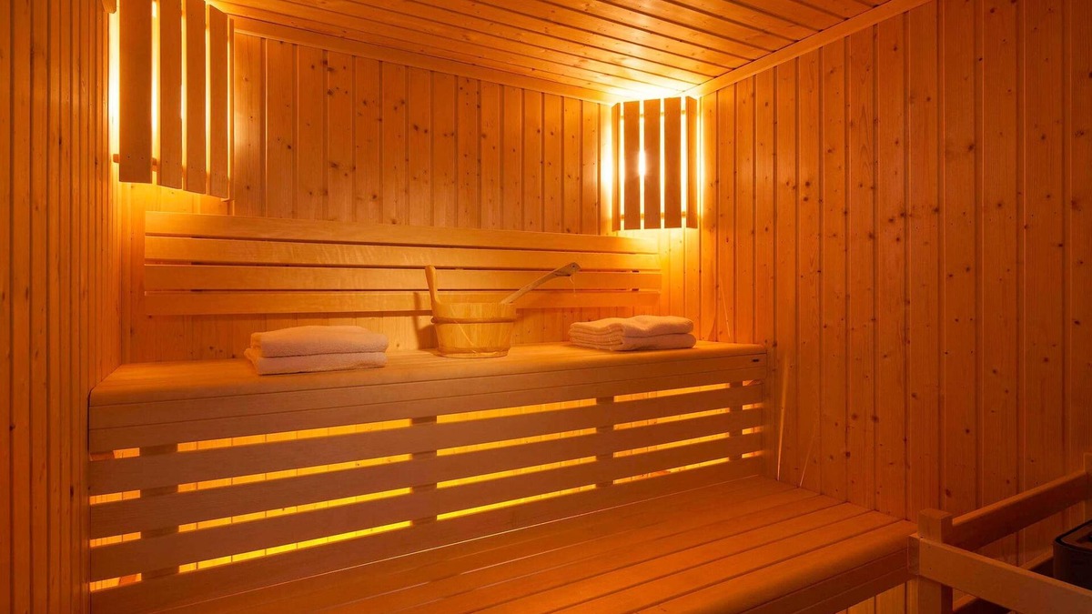 Montbeliard Hotel | ibis Styles Montbeliard Centre Velotte