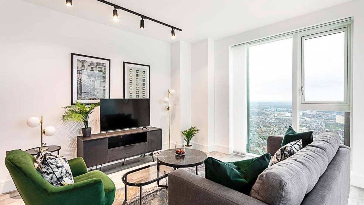 East Acton Apartment | Icon Tower Flat IX