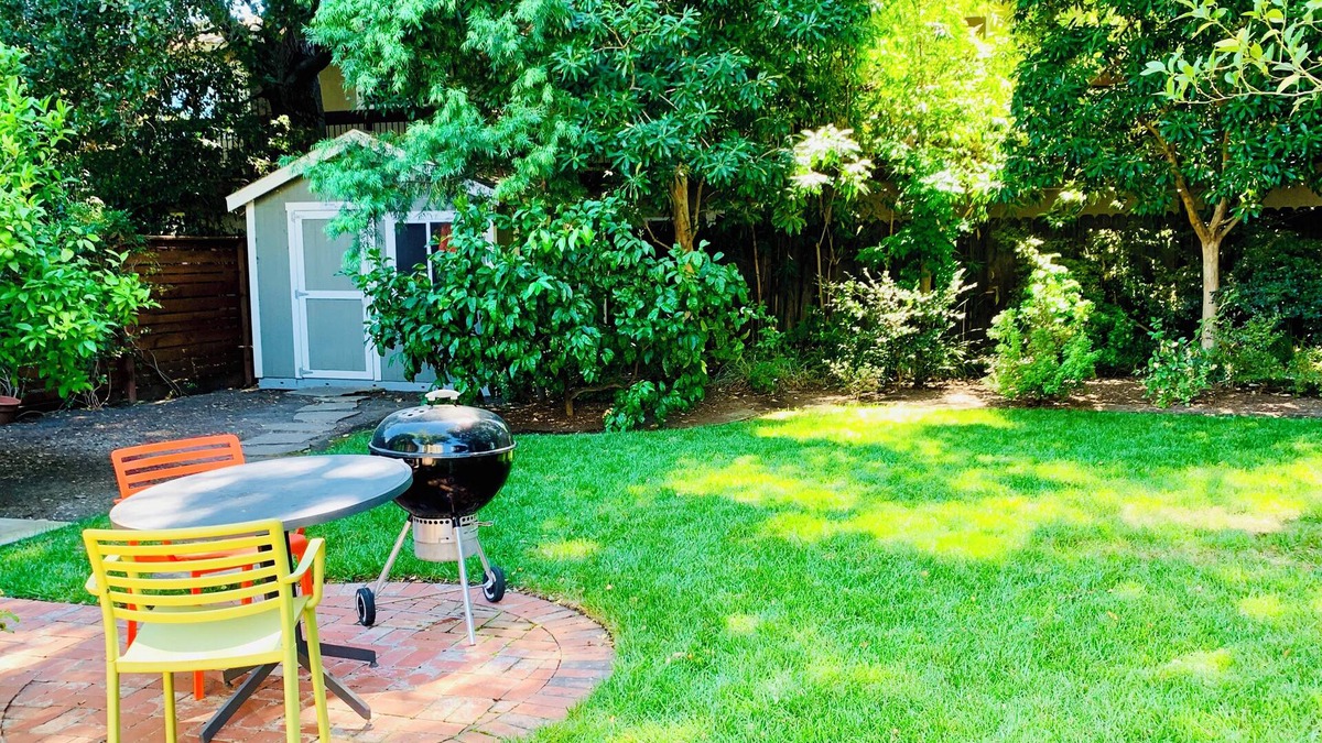 Professorville House | Iconic Victorian House in the heart of Palo Alto