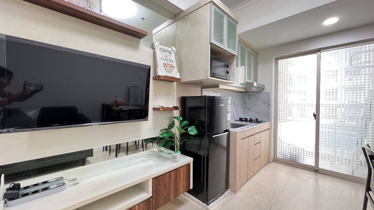 Jakarta Apartment | Cozy Homey 2-bedroom apartment direct to Central Park Mall and Neo Soho Mall