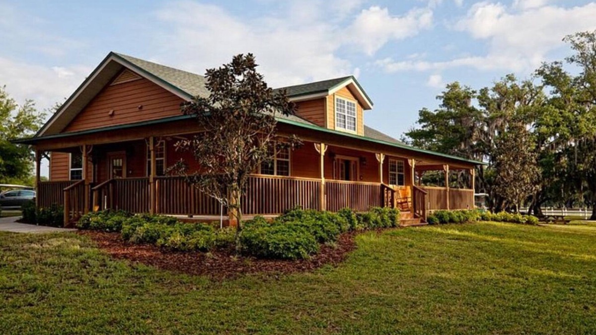 River Ranch Condo | Ideal Condo in River Ranch Across from the water park and near the rodeo