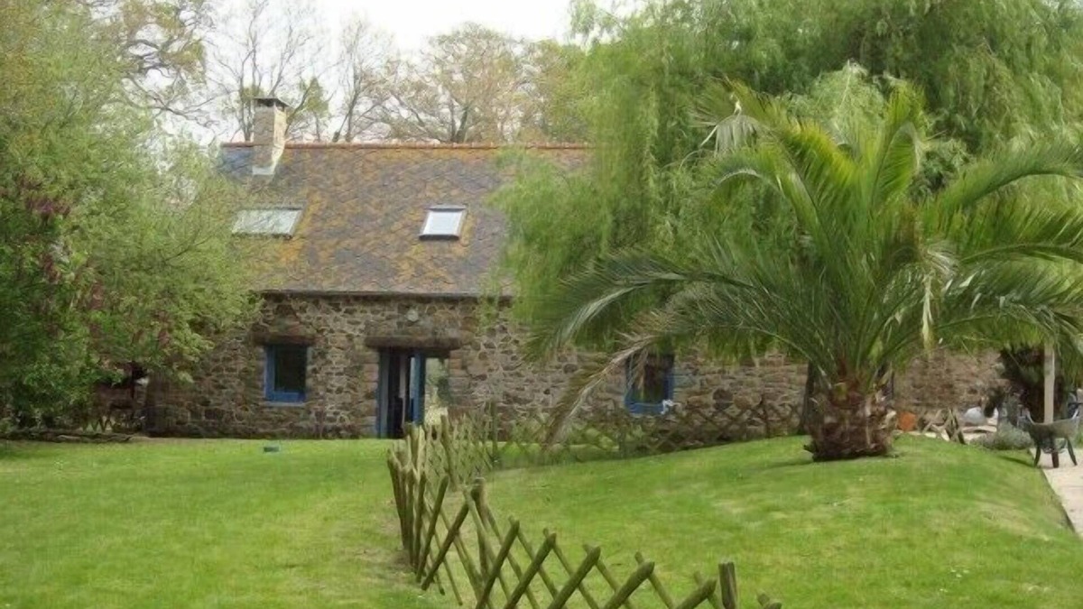 Hillion Other | Ideal family home 800 m from the coast - heated swimming pool - 600m2 garden