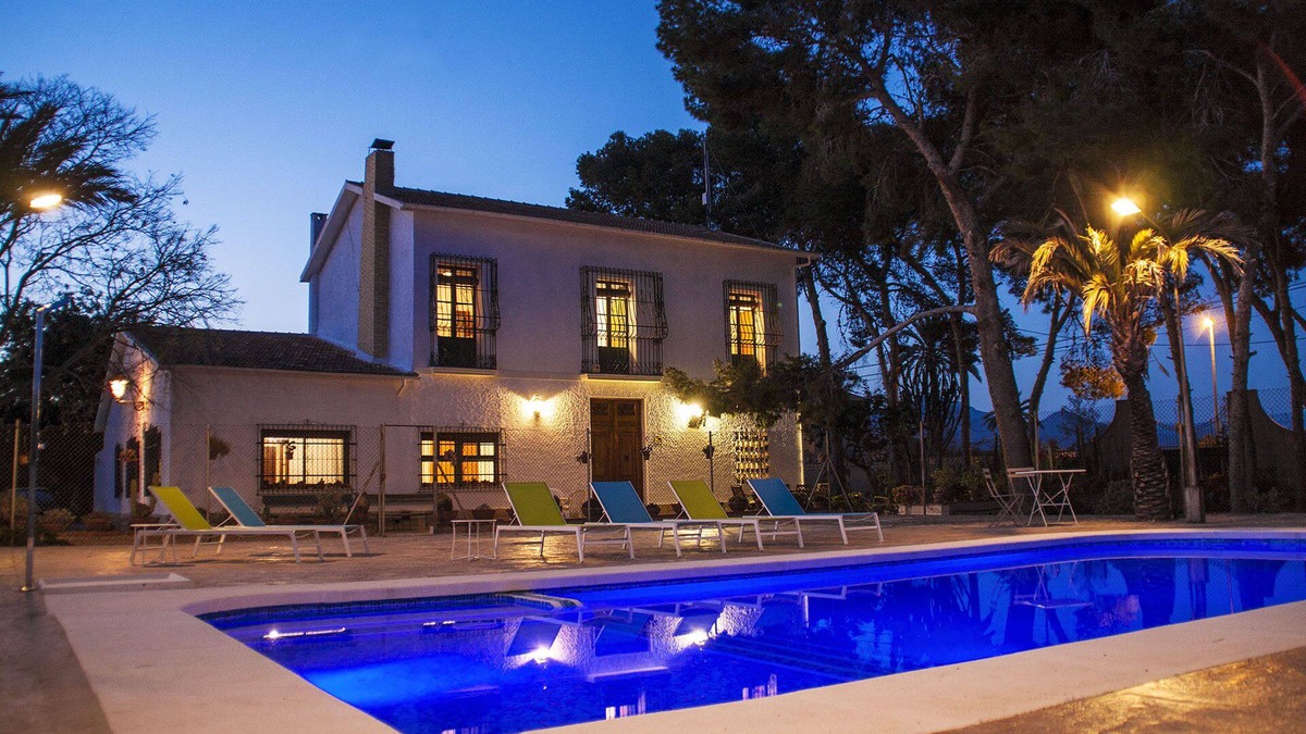 San Juan de Alicante Villa | Ideal for families with children. 1.5 km from San Juan beach. 8 bedrooms
