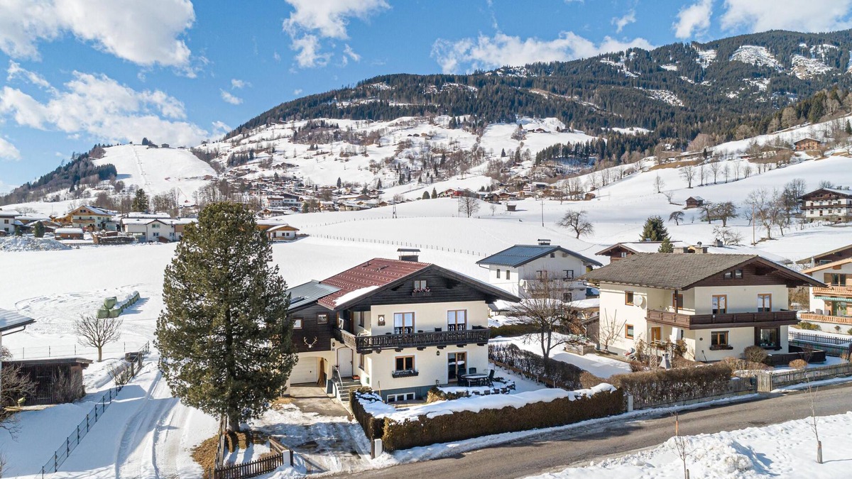 Piesendorf House | Ideal holiday home for large group, near Kaprun
