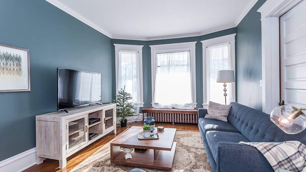 Kutzky Park House | Ideal Location Near Mayo & St. Mary's *6 bedrooms*