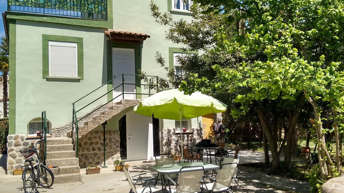 Najera Apartment | Ideal pets: apartment house with garden: for 2 people, for 3 ask