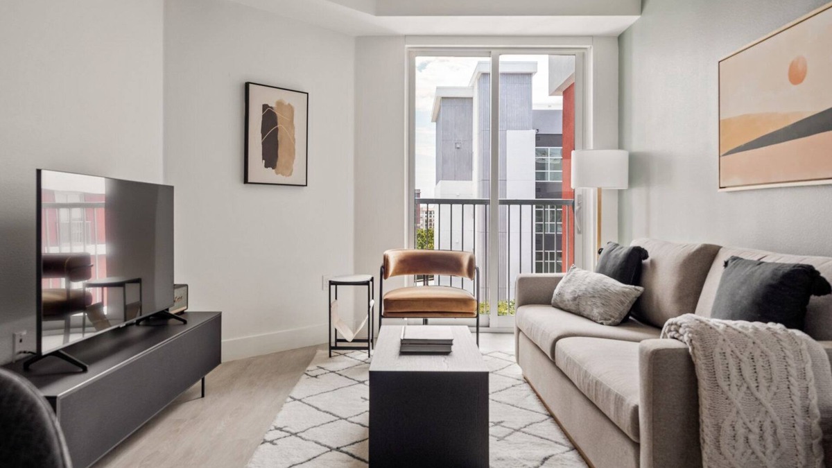 Centennial Apartment | Ideal Redwood City 1BR w/Gym & W/D, next to Caltrain, by Blueground