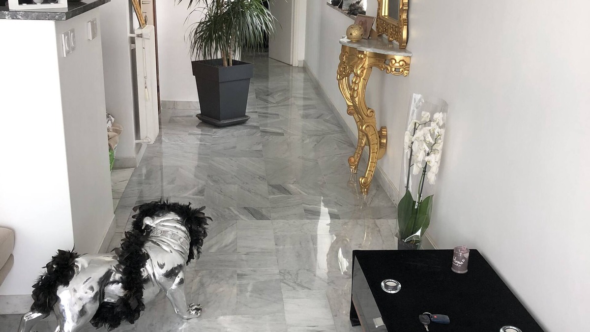 La Californie Apartment | Ideal Torque/Idéal Couple