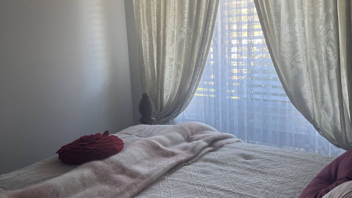 Muswellbrook House | Ideal workers short long stayz modern home acreage