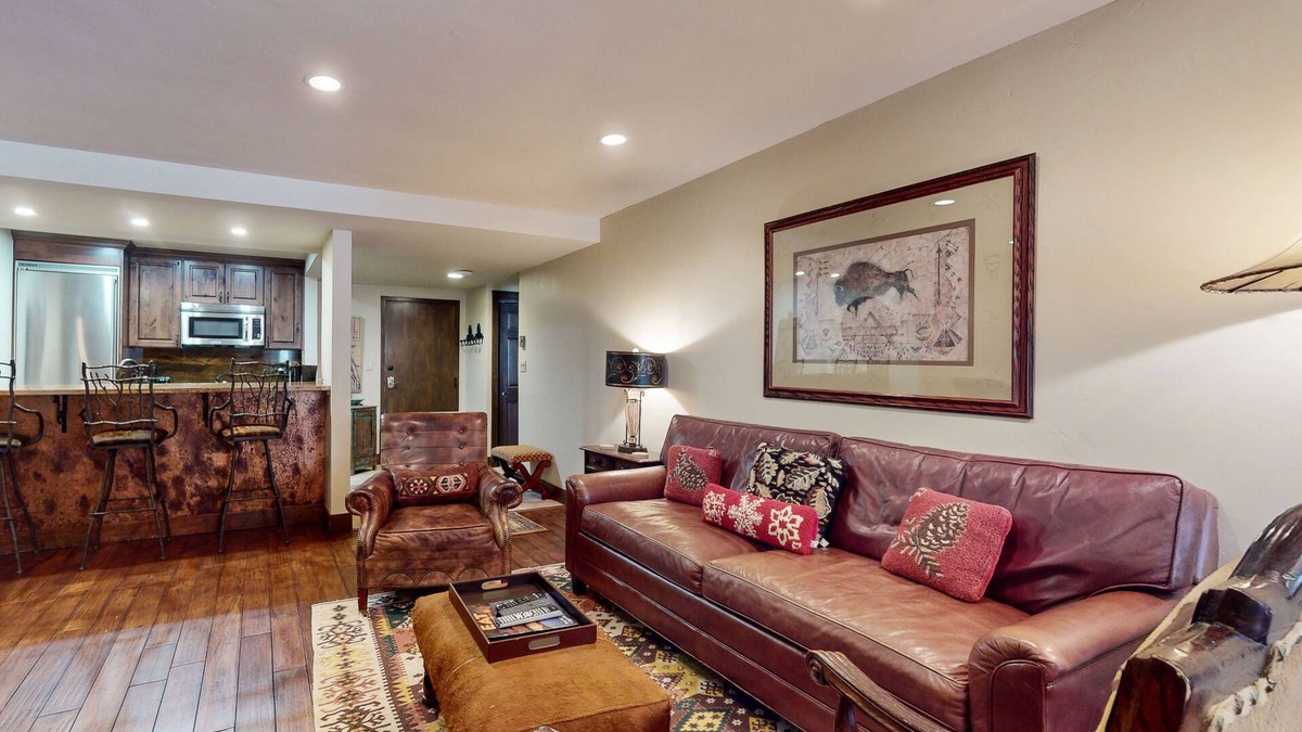 Vail Condo | Ideally located condo with pool & hot tub, next to Vail Golf Club/Nordic Center