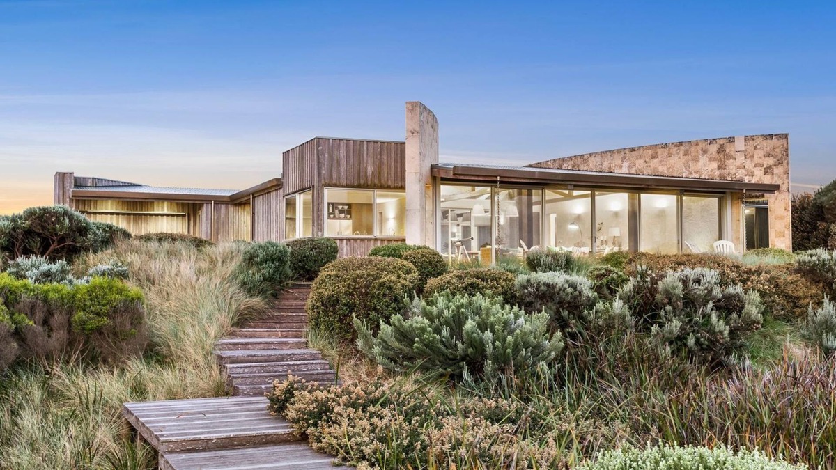 Port Fairy House | Idle Rocks - Private Beach Breakaway with panoramic views.